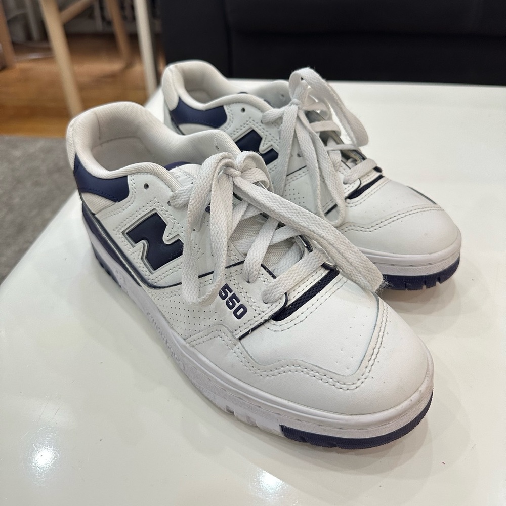 New Balance 550 women’s sneakers